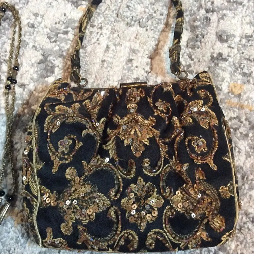 CHRISTIANA BEADED HANDBAG WITH GECKO CLASP! EUC! - Picture 4 of 6